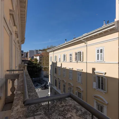 The House Of Joy - Luminoso - Clima - Balcone * Trieste